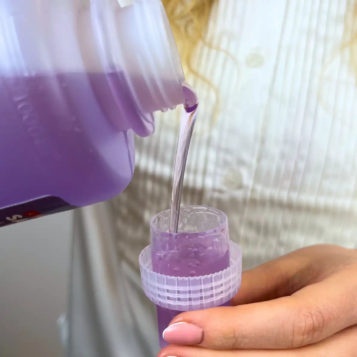 Detergent universal lichid rufe, toate țesăturile,1L